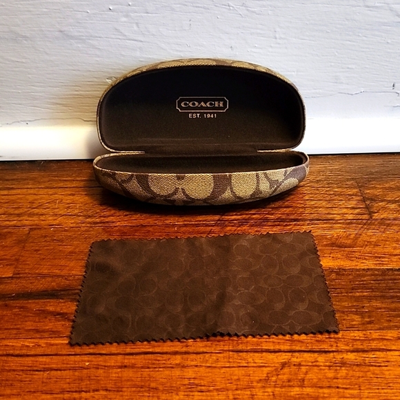 ⭐️Coach Monogram Sunglasses Case with Matching Microfiber Cloth - Picture 1 of 6